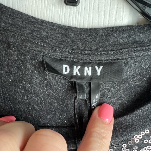 DKNY women's crew neck sequin top Drk charcoal Gray size S - Picture 10 of 10